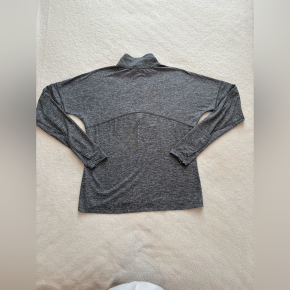 Nike 1/2 Zip Running Top - Size Small. - Picture 7 of 14